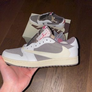 Nike Air Jordan 1 Low Travis Scott